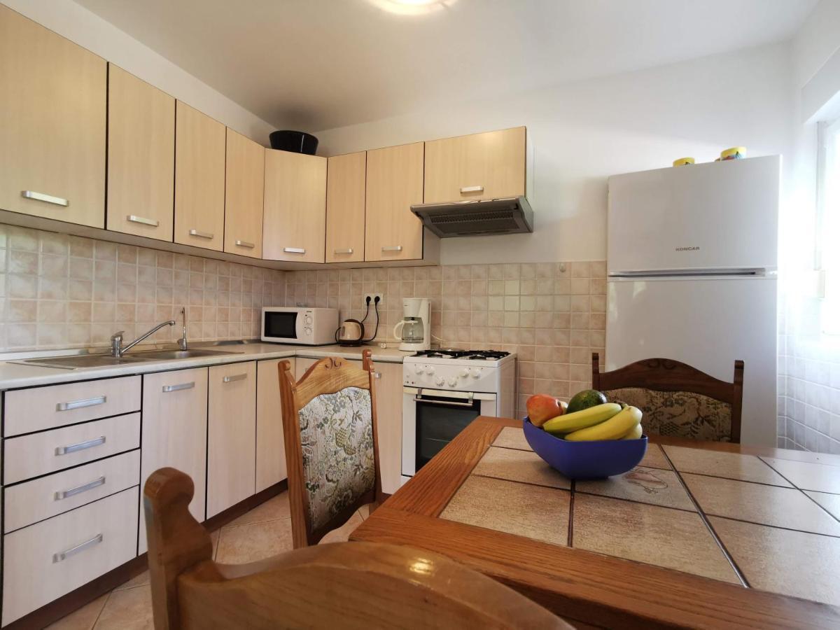 Apartment Dundo In Quiet Area