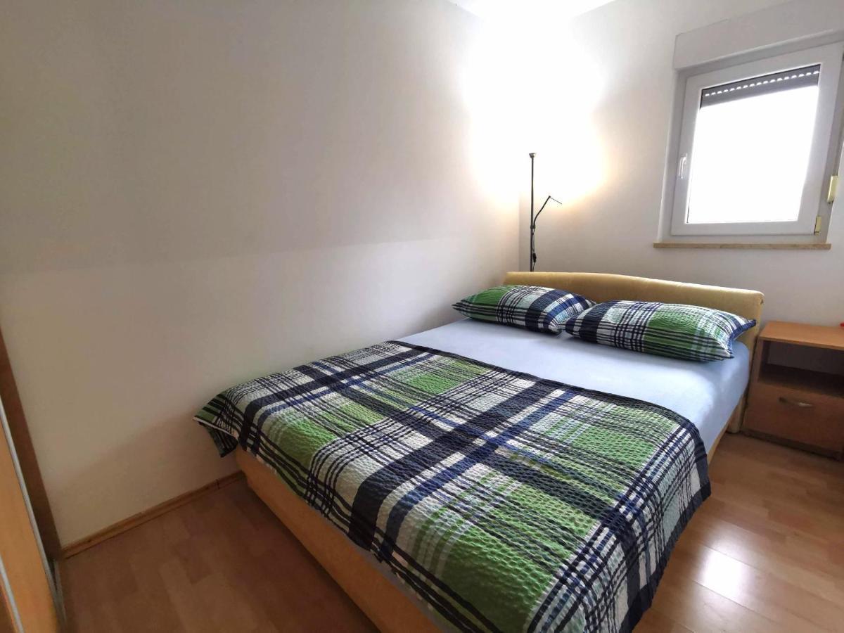 Apartment Dundo In Quiet Area