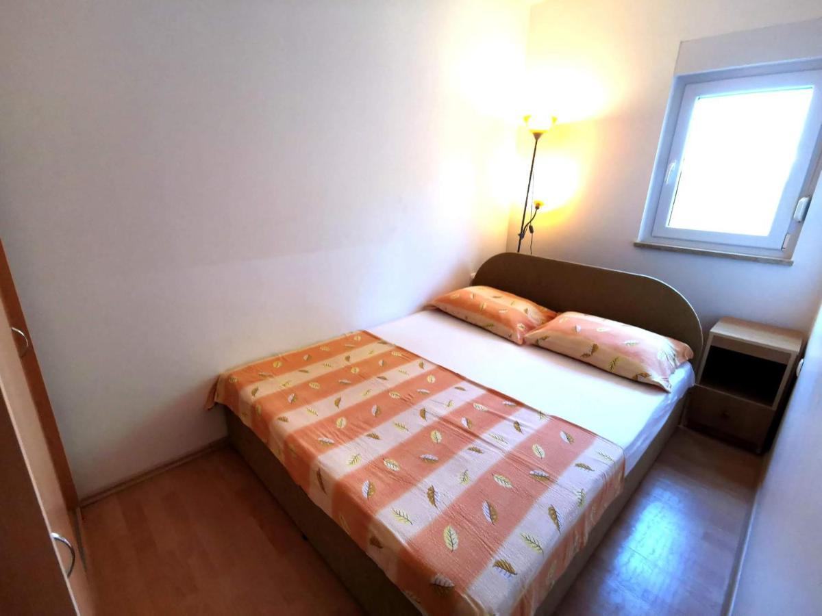 Dundo In Quiet Area Apartment Medulin